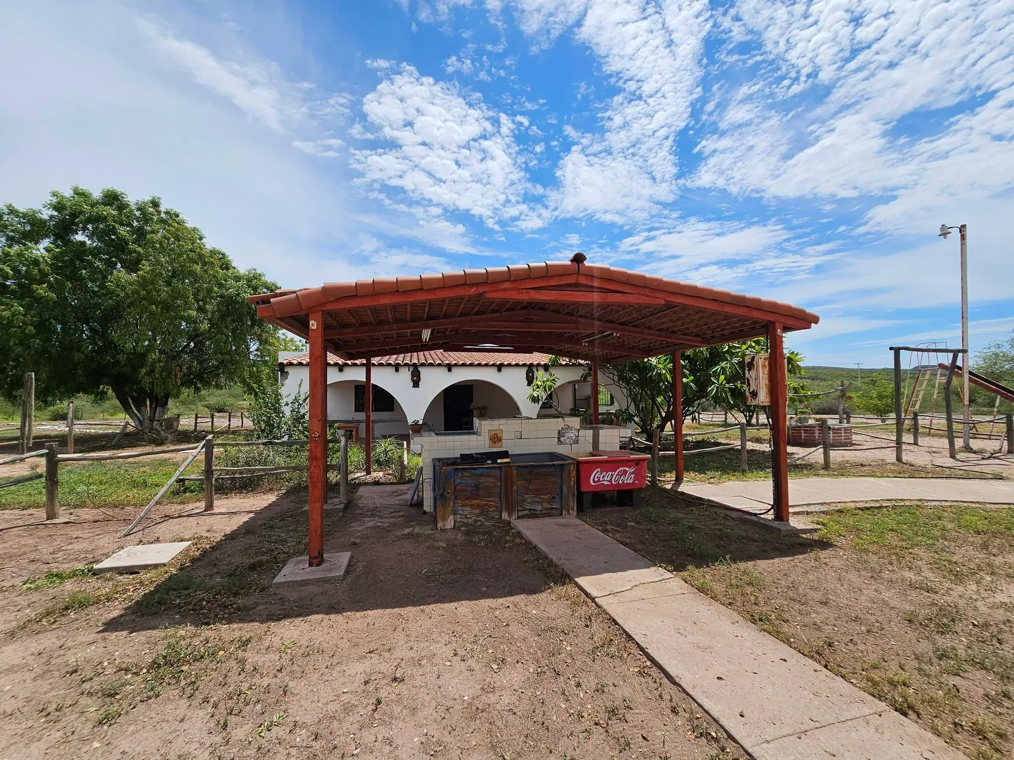 Rancho Esperanza-Hornos